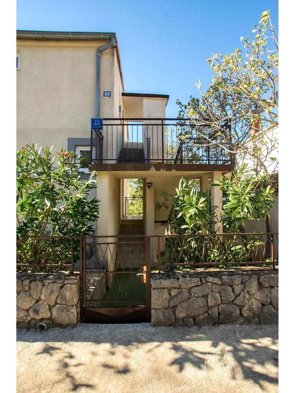 Apartments Velebit Starigrad Paklenica Eksteriør billede